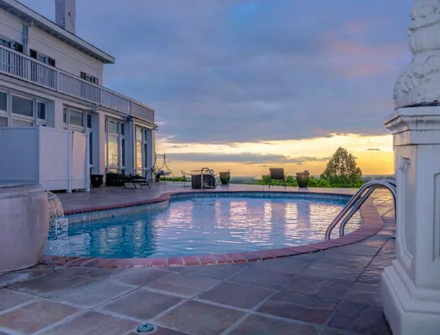 Weymouth Hall B&B hotel detail image 2