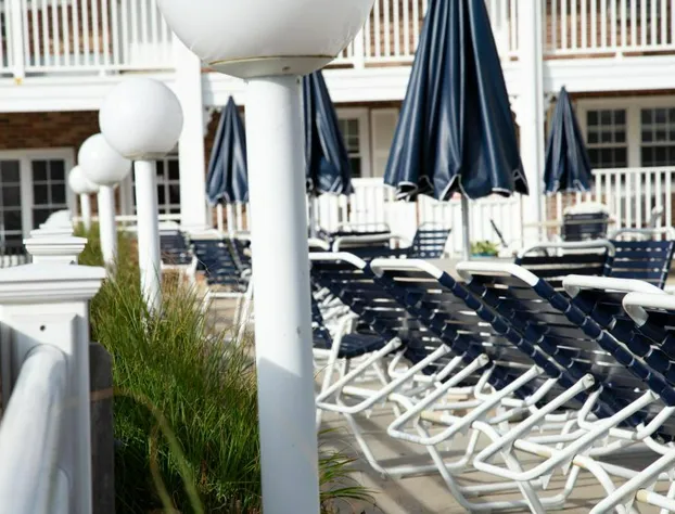 Saratoga Resort hotel detail image 3