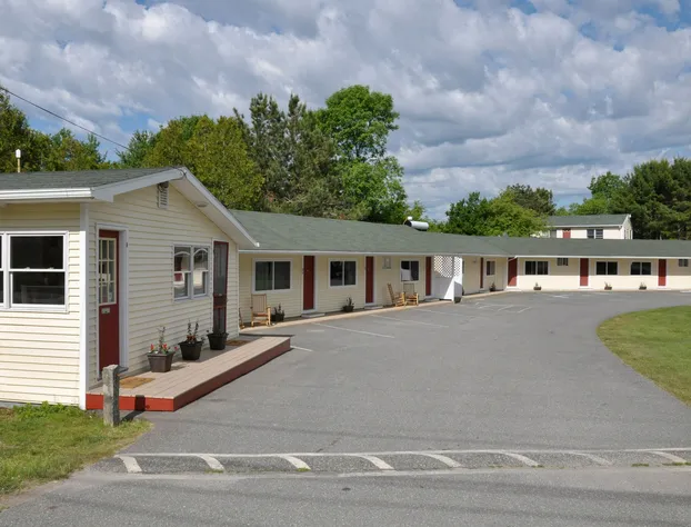 Gallagher's Travels Bar Harbor Motel & Cabins hotel detail image 3