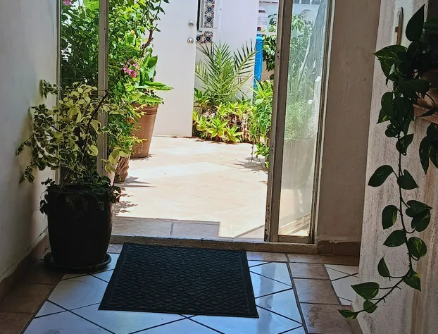 Alexandross Hostel BnB hotel detail image 3