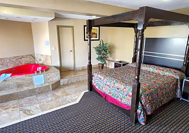 Townhouse Inn & Suites hotel detail image 4