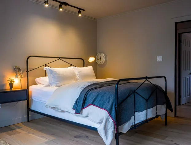 Lakeside Motel hotel detail image 4