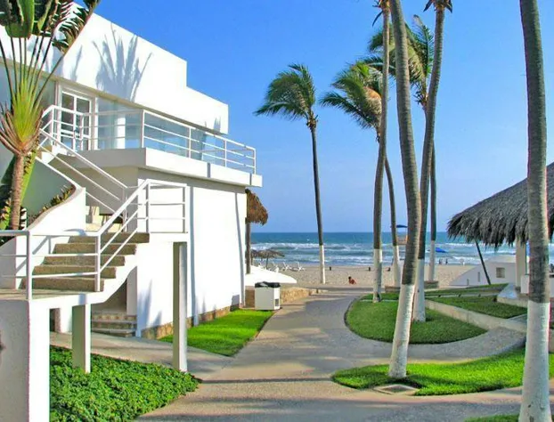 Mar Paraiso Queen hotel detail image 3