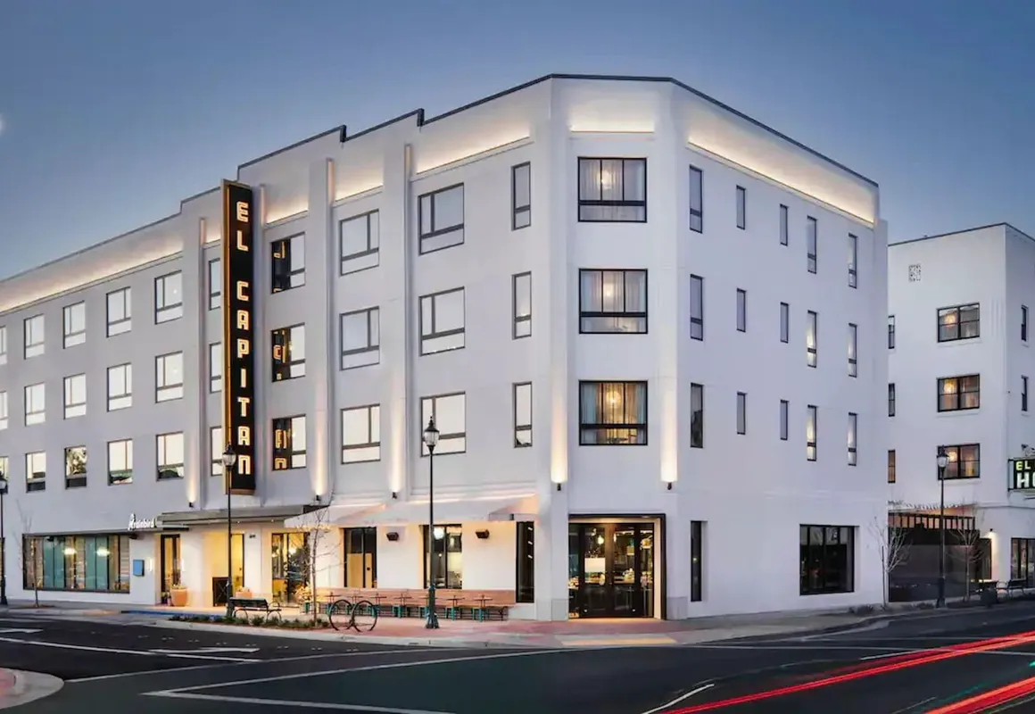 El Capitan Hotel hotel hero