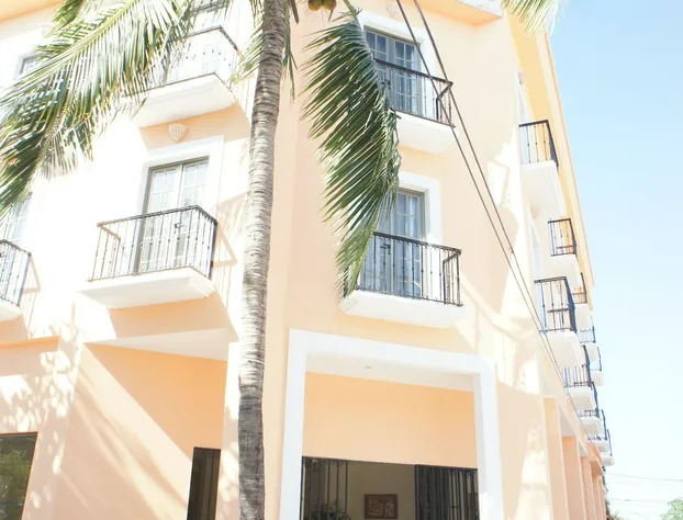 Hotel Los Itzaes by 5th av hotel detail image 1