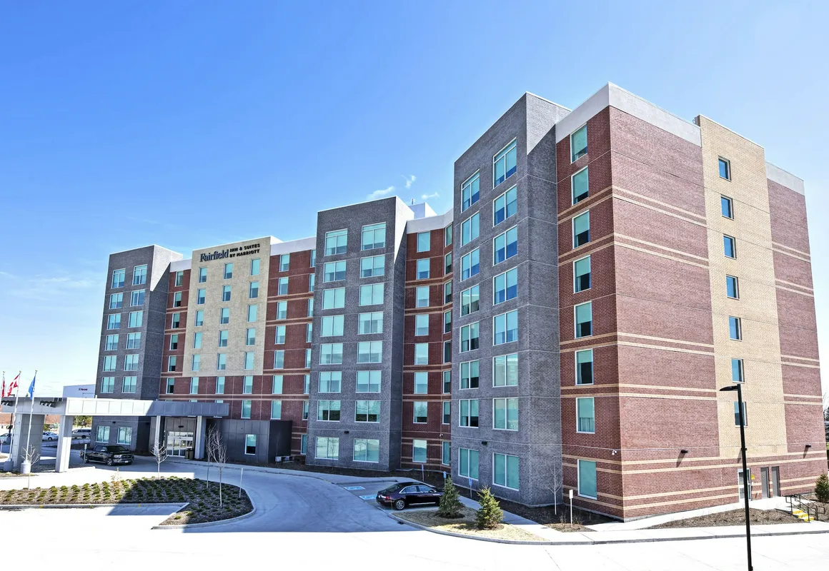 Fairfield Inn & Suites by Marriott Ottawa Airport hotel hero