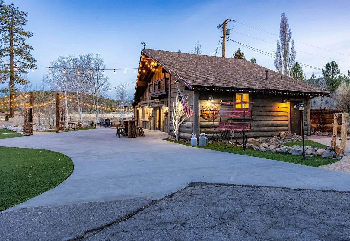 Shay Meadows Ranch AND Resort #1999 hotel hero