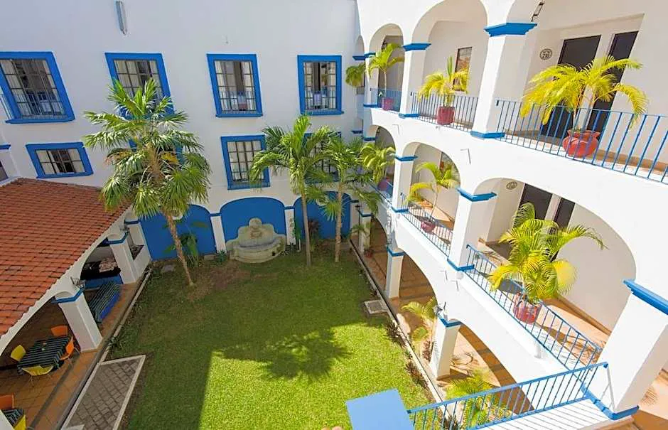 Azul Sirena hotel hero