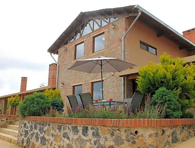 Hotel y Cabañas Mountain Lodge hotel detail image 1