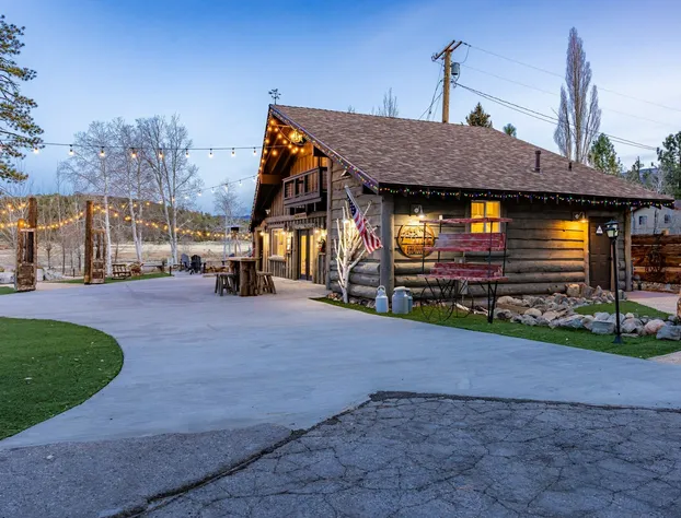 THE Suite #1997 hotel detail image 2