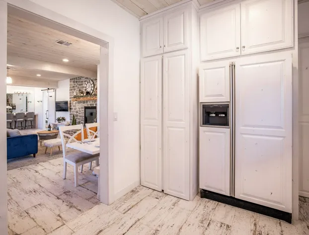 THE Suite #1997 hotel detail image 4