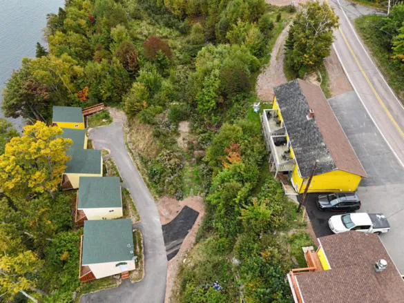 Knotty Pine Cottages hotel detail image 2