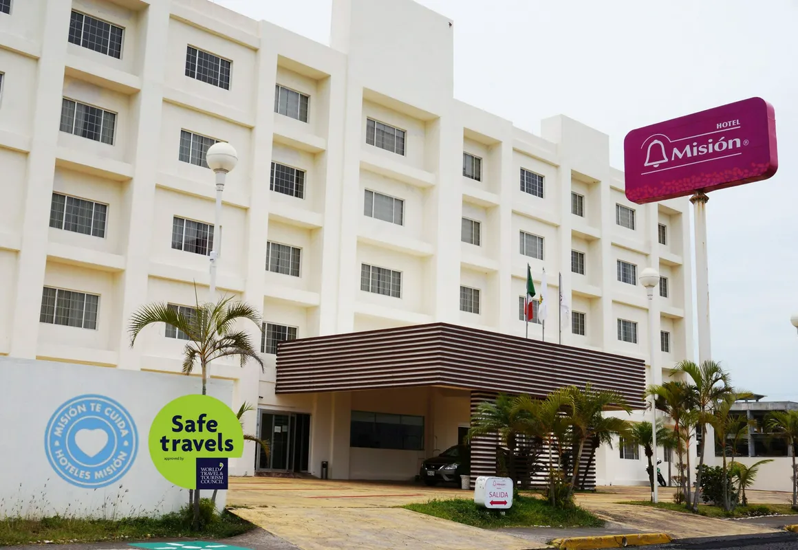 Mision Veracruz hotel hero