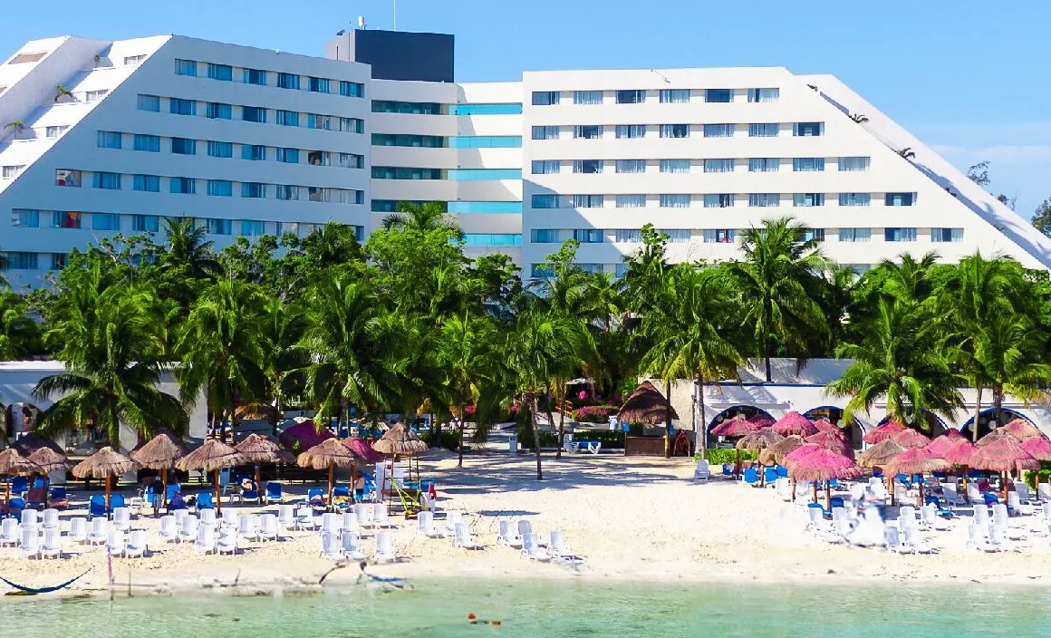 Grand Oasis Palm - All Inclusive hotel hero