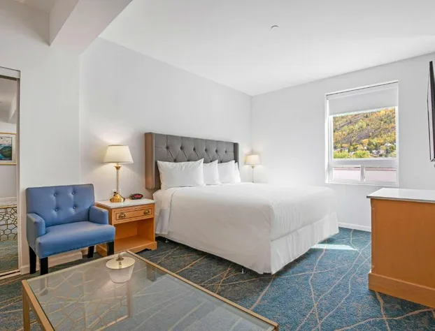 Crown Columbia Hotel, BW Premier Collection hotel detail image 4