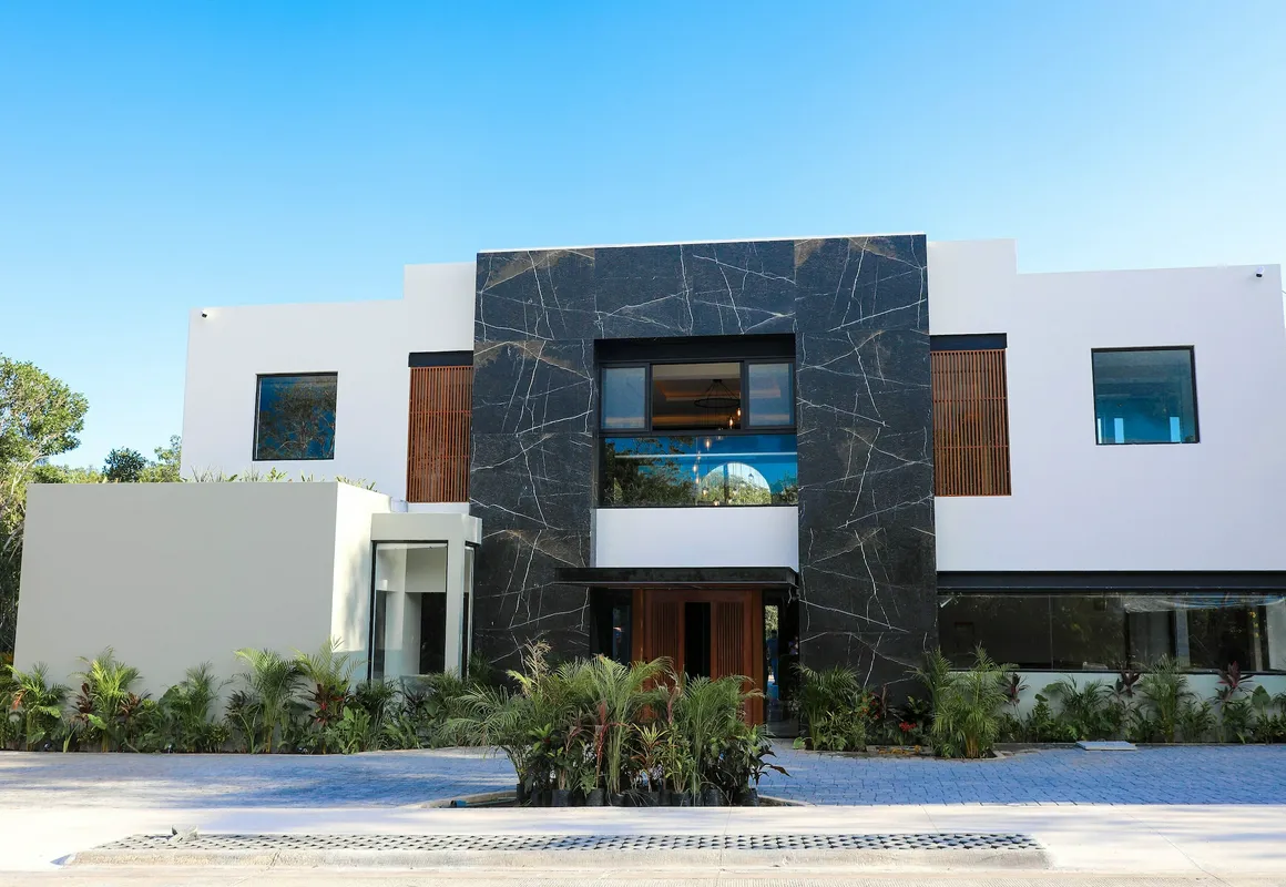 Panther Bay Villa & Golf hotel hero