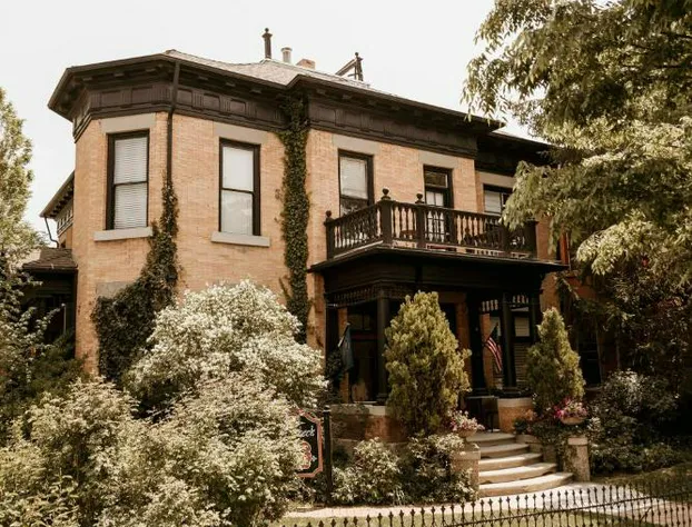 Ellerbeck Mansion Bed & Breakfast hotel detail image 3