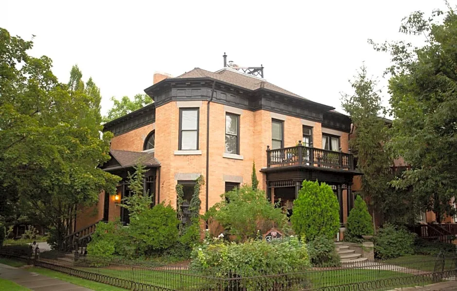 Ellerbeck Mansion Bed & Breakfast hotel hero