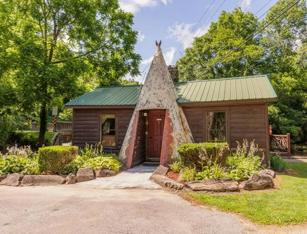Qualla Cabins and Motel Cherokee near Casino hotel detail image 3