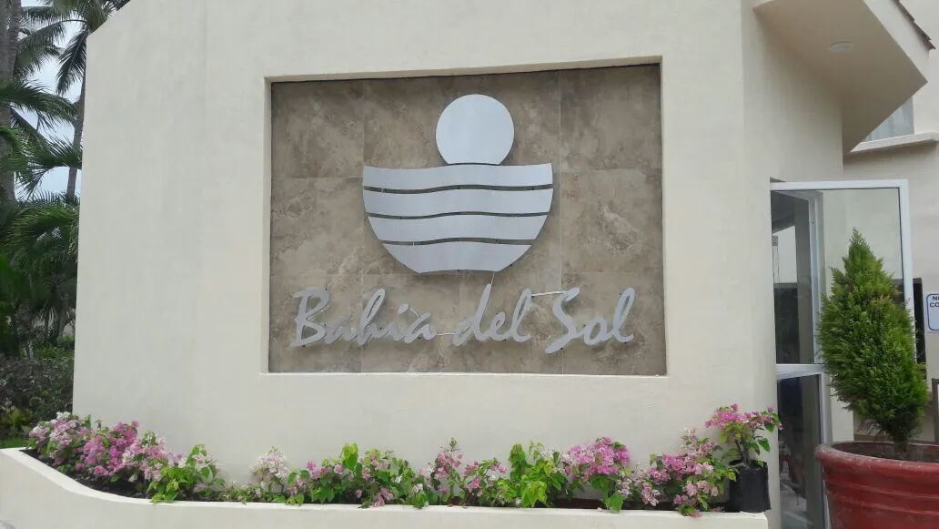 Bahía del Sol Beach Resort hotel hero
