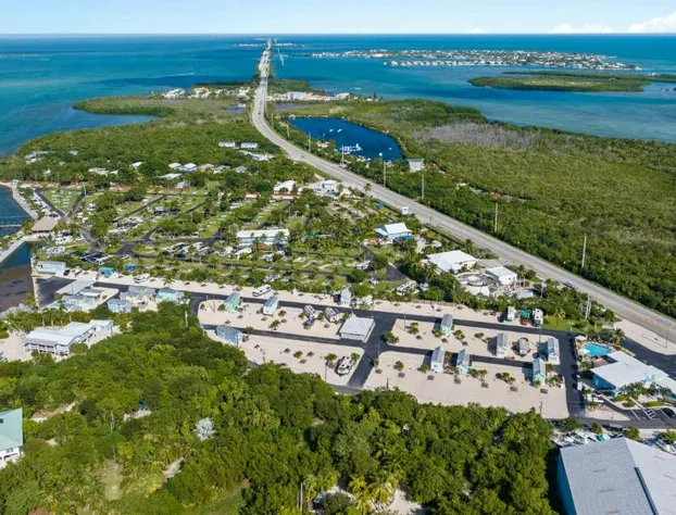 Sun Outdoors Marathon hotel detail image 4