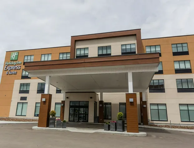 Holiday Inn Express & Suites Edmonton N - St. Albert by IHG hotel detail image 1