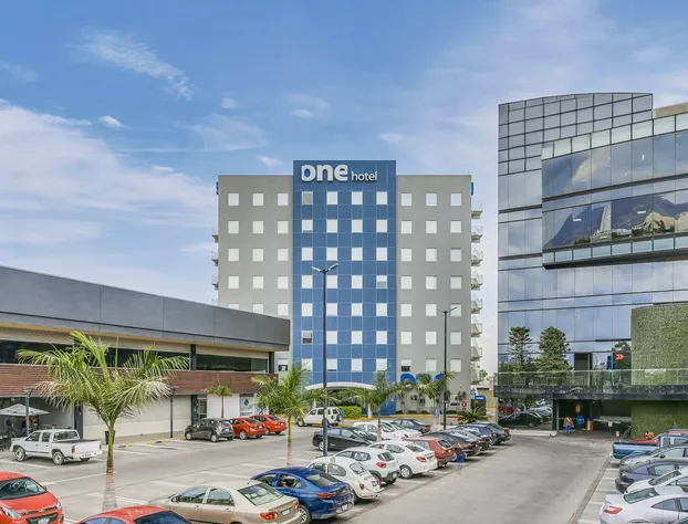 One Leon Poliforum hotel detail image 4