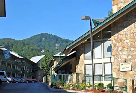 Laurel Point Resort hotel detail image 1