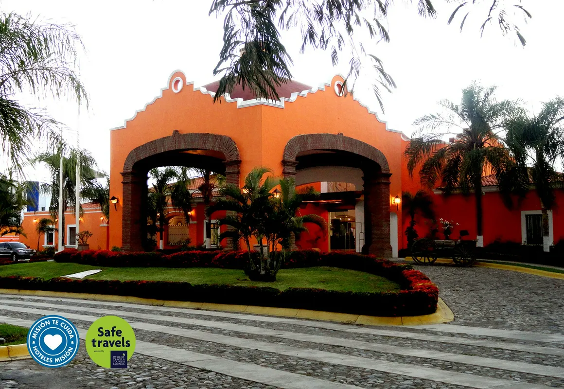 Mision Colima hotel hero