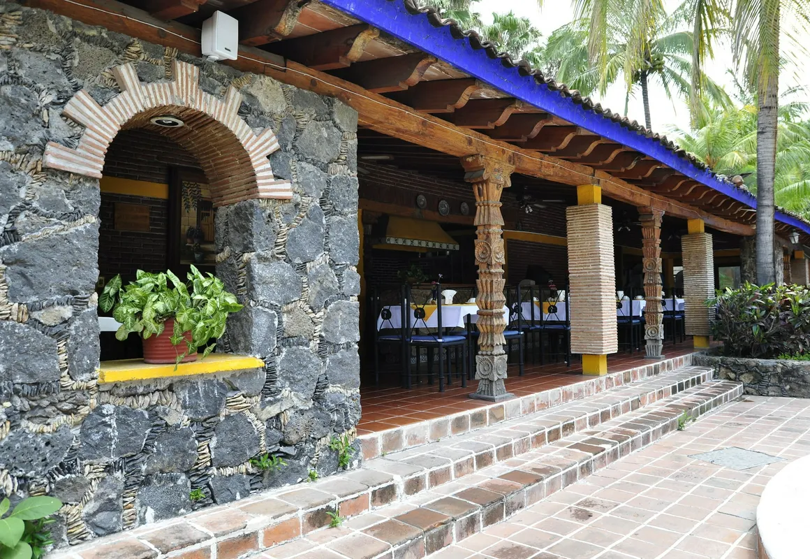 Parador De Manolos hotel hero