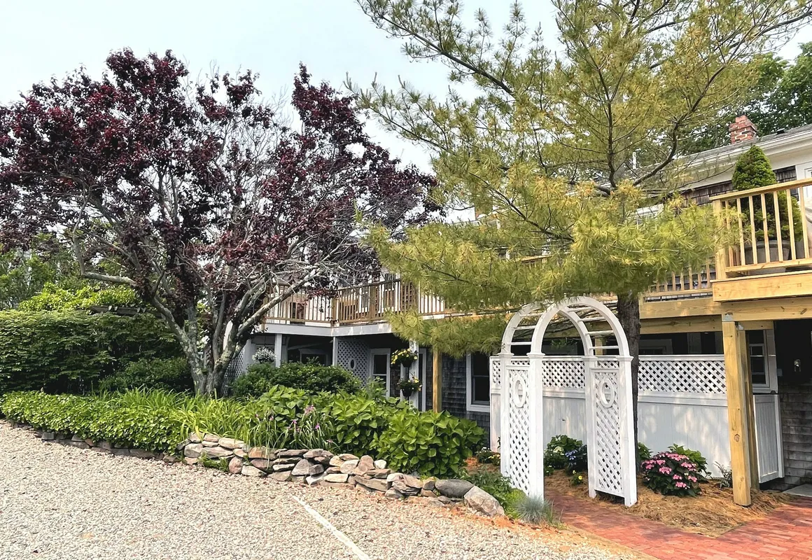 Salt House Inn hotel hero