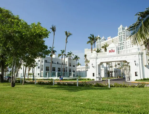 Hotel Riu Emerald Bay - All Inclusive hotel detail image 3