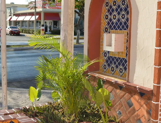 Hotel Suites Flamboyanes hotel detail image 2