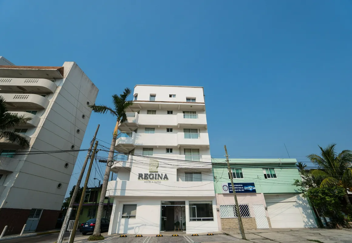 Hotel Suites Regina hotel hero