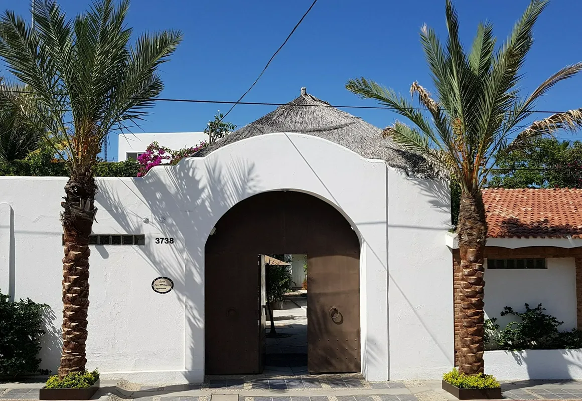 Los Milagros Hotel hotel hero