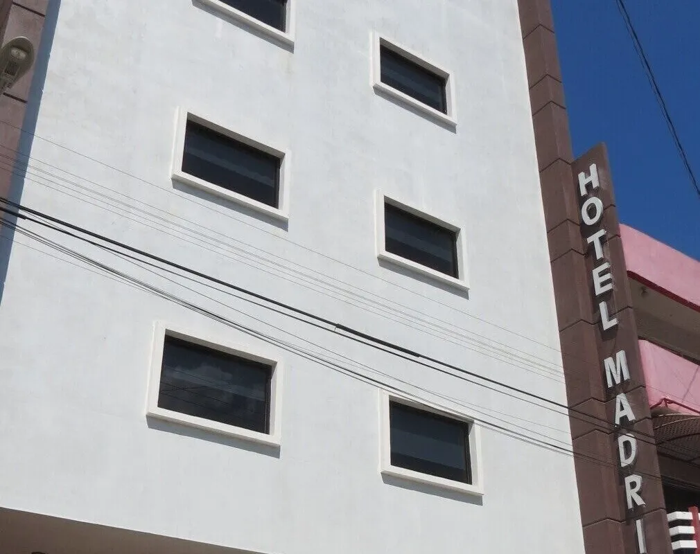 Hotel Madrid Tuxtla hotel hero