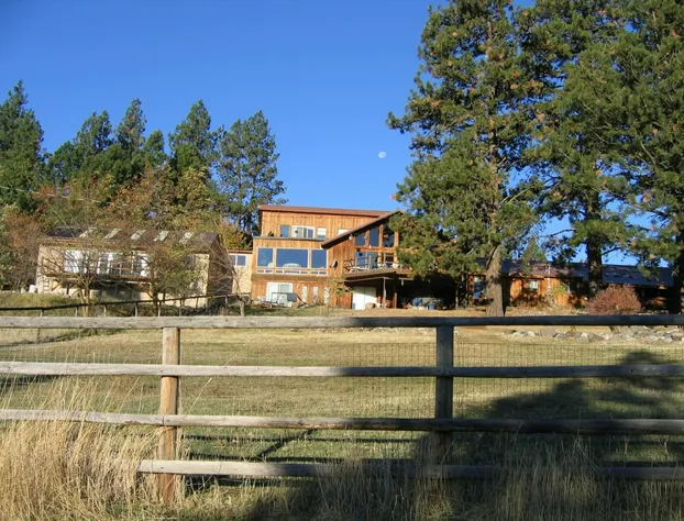 Whitebird Summit Lodge hotel detail image 2