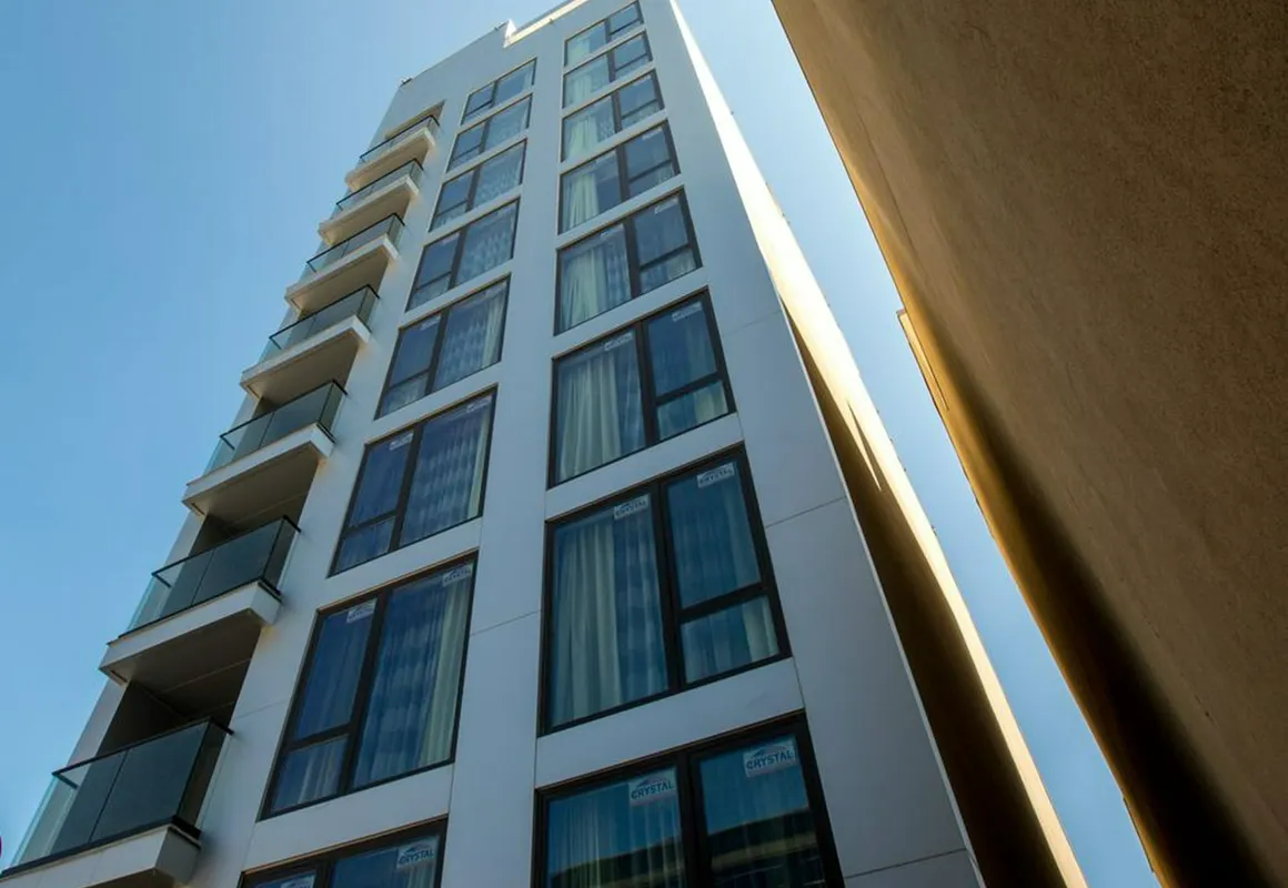 Hotel Ninety Five - JFK Airport hotel hero