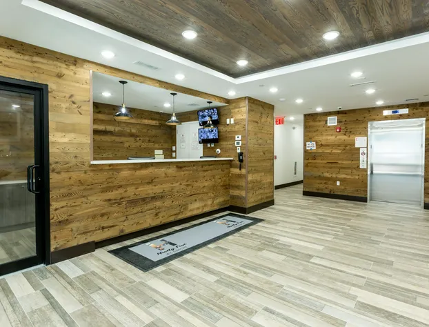 Hotel Ninety Five - JFK Airport hotel detail image 4