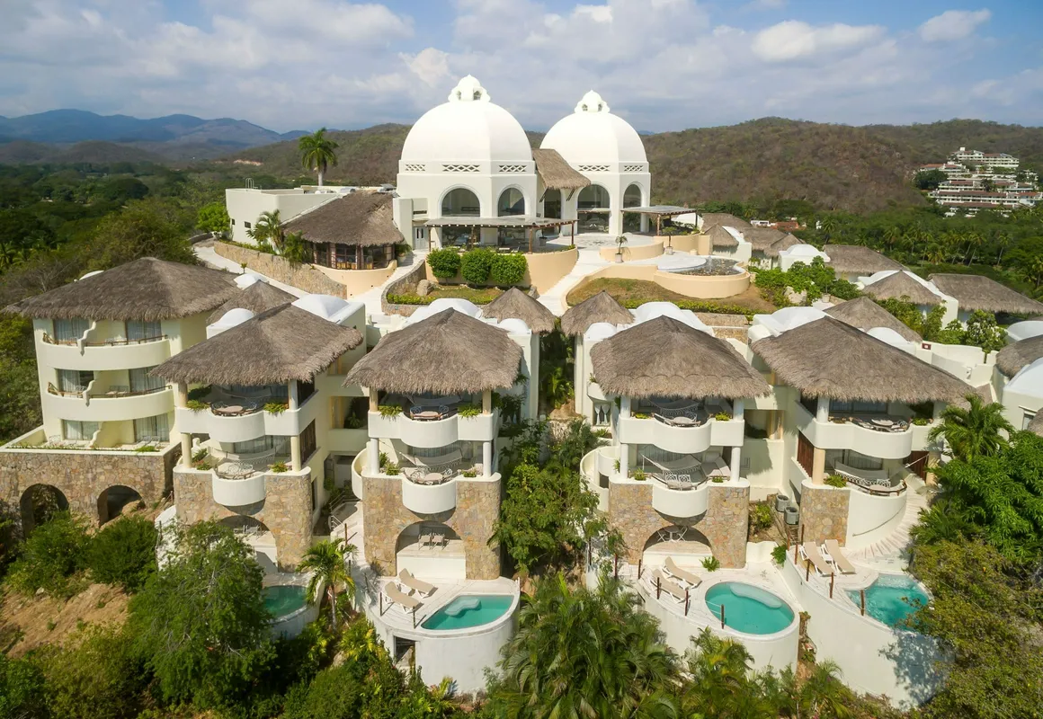 Quinta Real Huatulco hotel hero