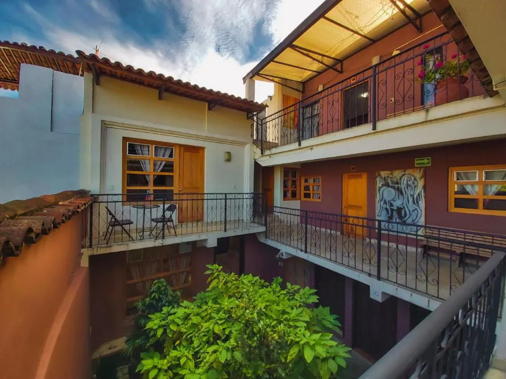 Axkan Express hotel hero