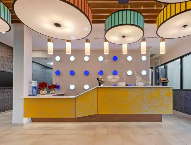 GLō Best Western Kanata Ottawa West hotel detail image 2