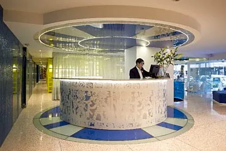 Room Mate Valentina hotel detail image 4