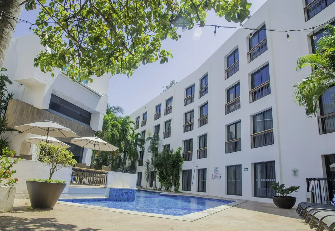 Continental Caribe Bay hotel hero