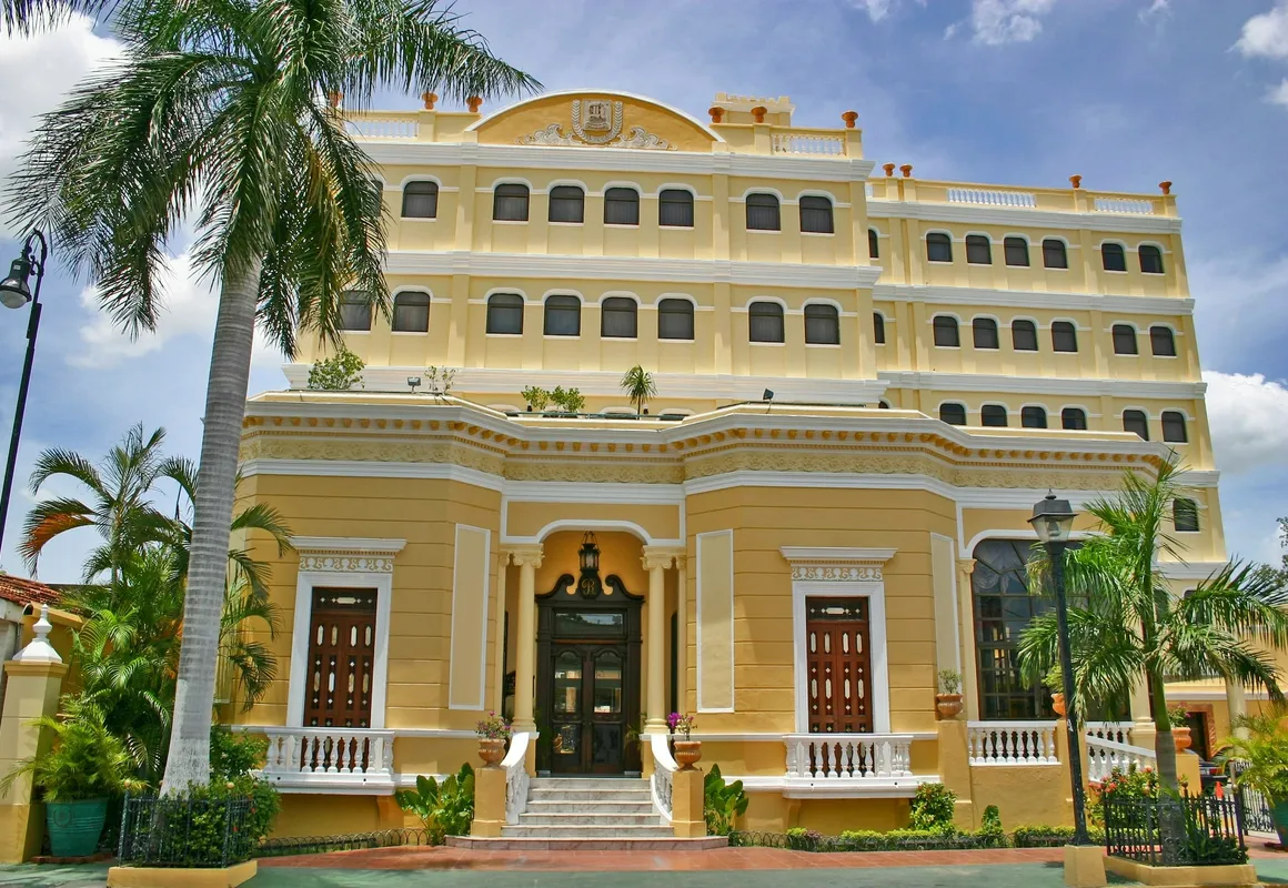 Hotel Residencial hotel hero