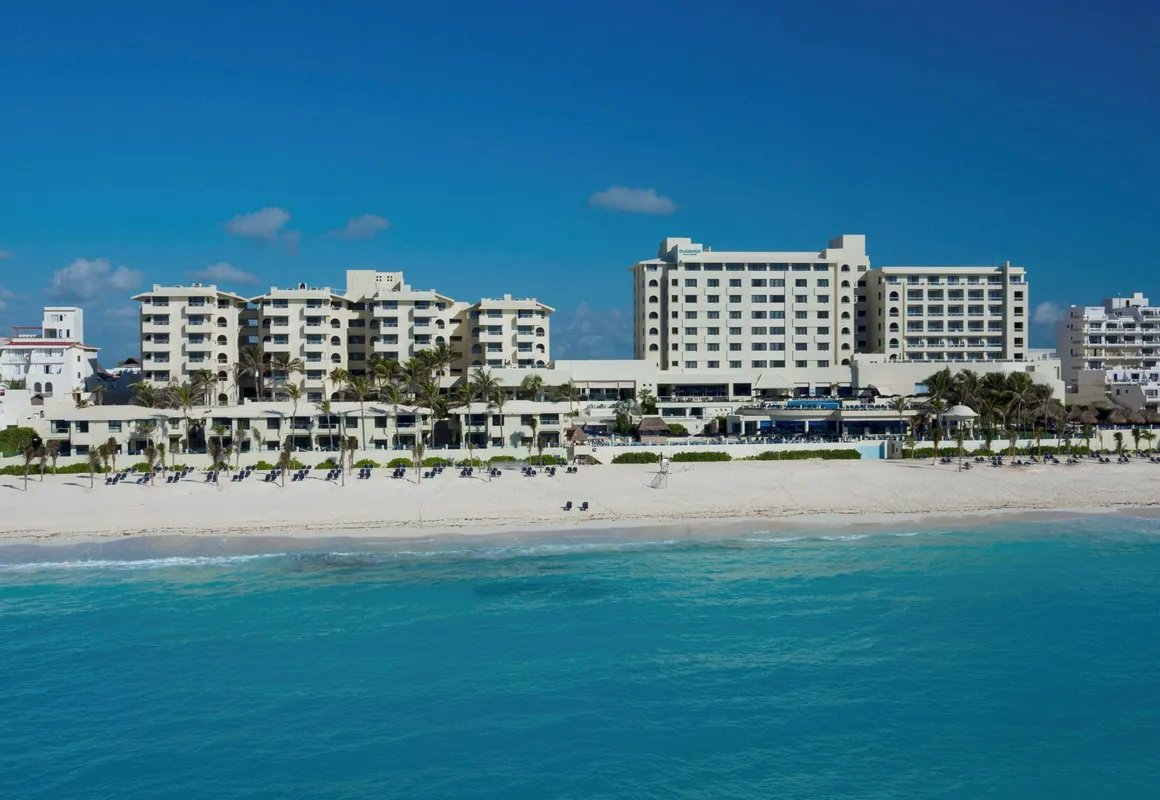 Occidental Tucancún All Inclusive hotel hero