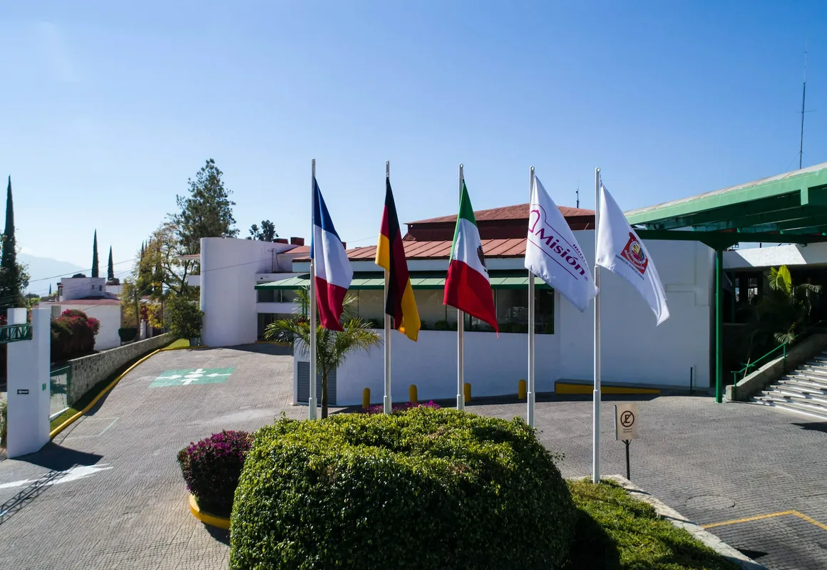 Mision Oaxaca hotel hero