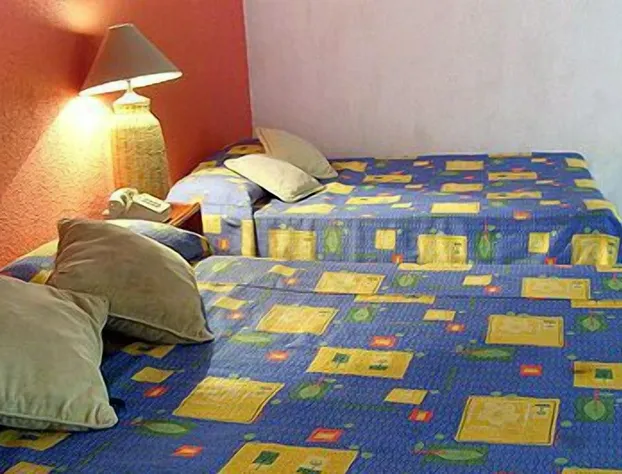 El Tropicano hotel detail image 1