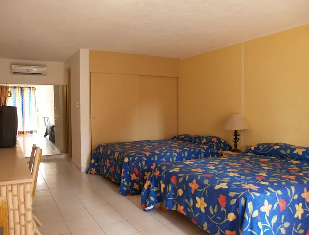 El Tropicano hotel detail image 2