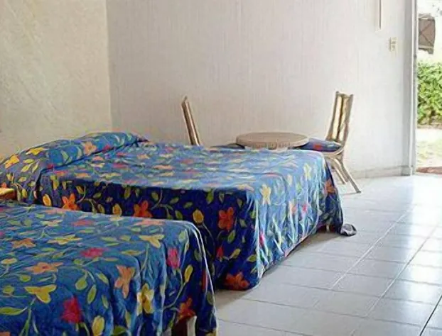 El Tropicano hotel detail image 3